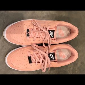 COPY - Nike Air Force 1 pink suede